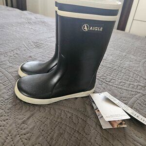 Rain boots